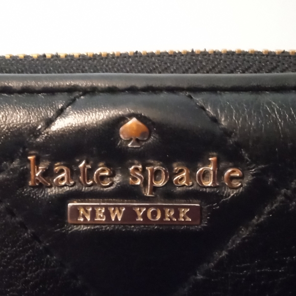 🔥😍 Kate Spade Quilted Zip-around Wallet - Picture 2 of 12